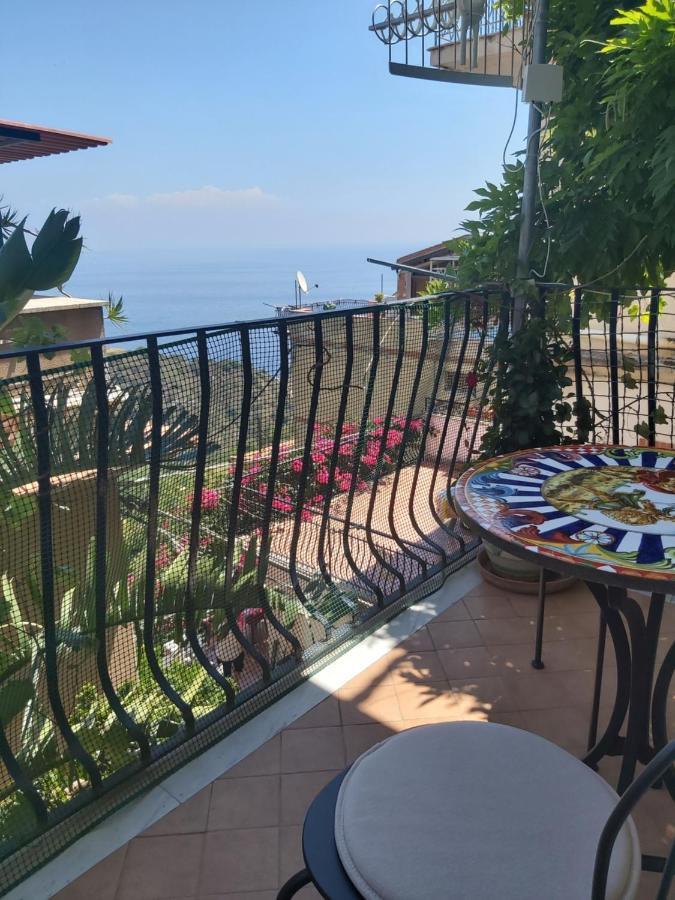 La Guardiola Di Angela E Nino Bed & Breakfast Taormina Exterior photo